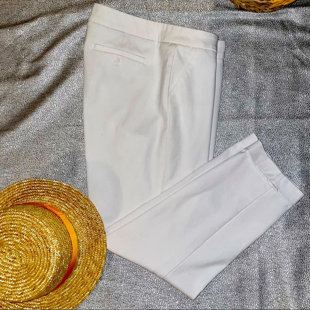 Saks Fifth Avenue Black Label Size 10 White Crops